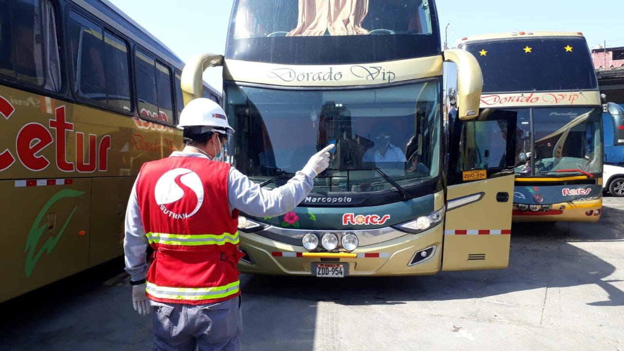 Inspeccionan 342 buses de traslados humanitarios entre regiones