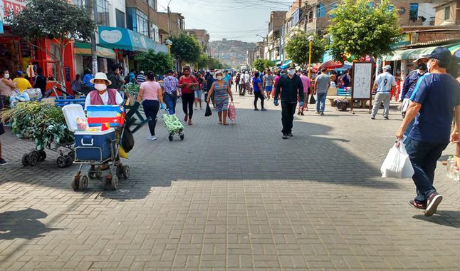 Reubicarán ambulantes de los mercados de El Porvenir