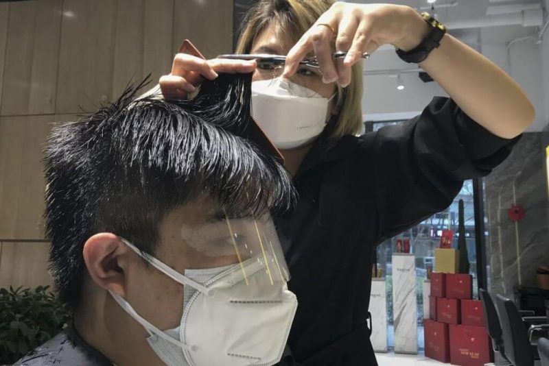Peluquerías y centros de belleza reiniciarán sus actividades