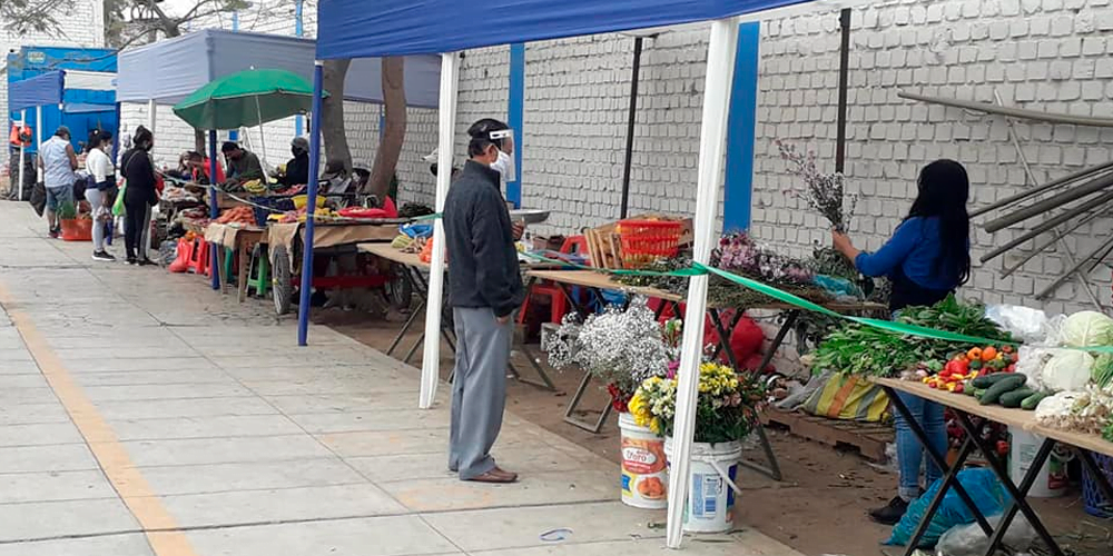Comerciantes de Laredo deberán presentar certificado  médico para volver a laborar