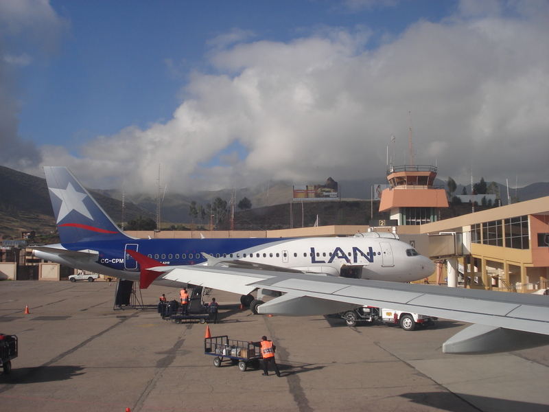 Vuelos nacionales reiniciarían operaciones el próximo mes