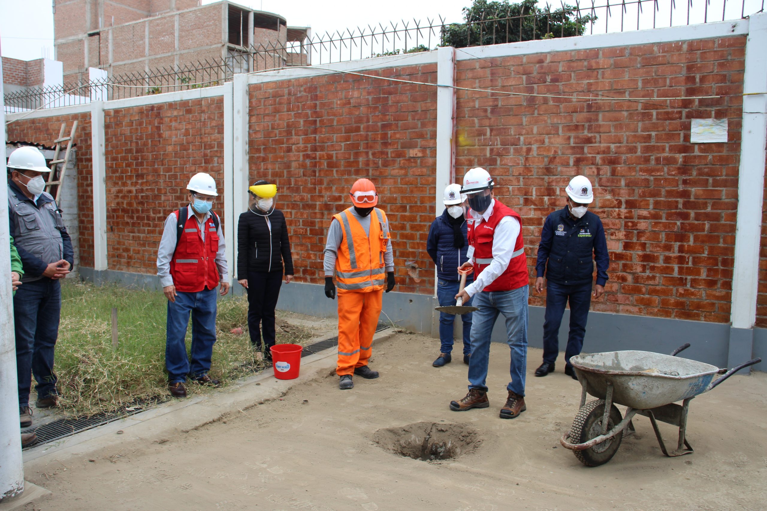 Reconstrucción del colegio Virgen de la Puerta en Trujillo estará lista en 90 días