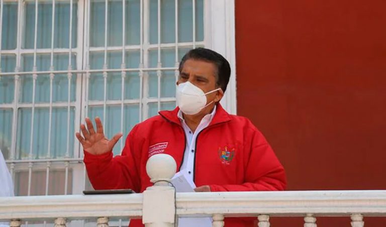 Revocatoria de Manuel Llempén estaría a cargo de la Federación de Trabajadores de Salud