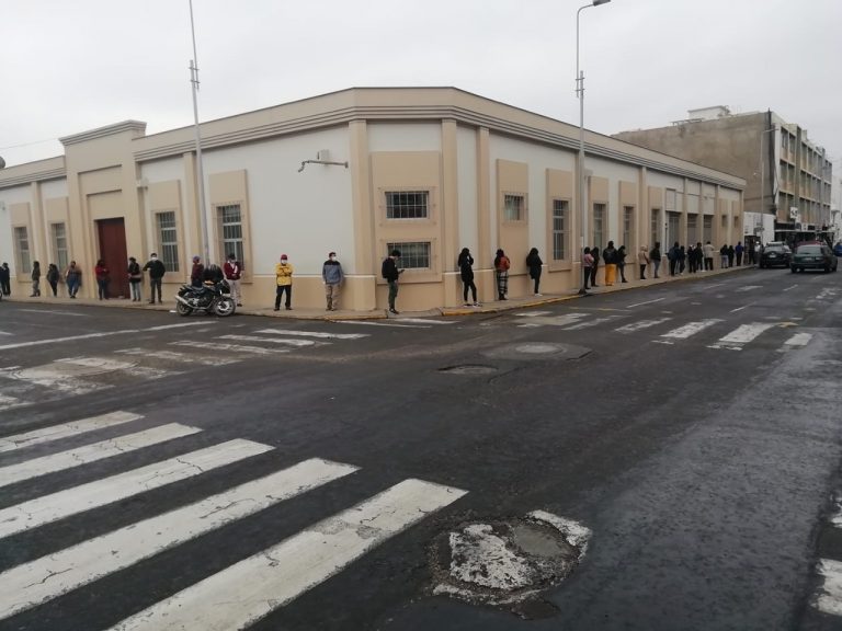 El cobro de los bonos en los bancos causaría incremento de casos covid-19