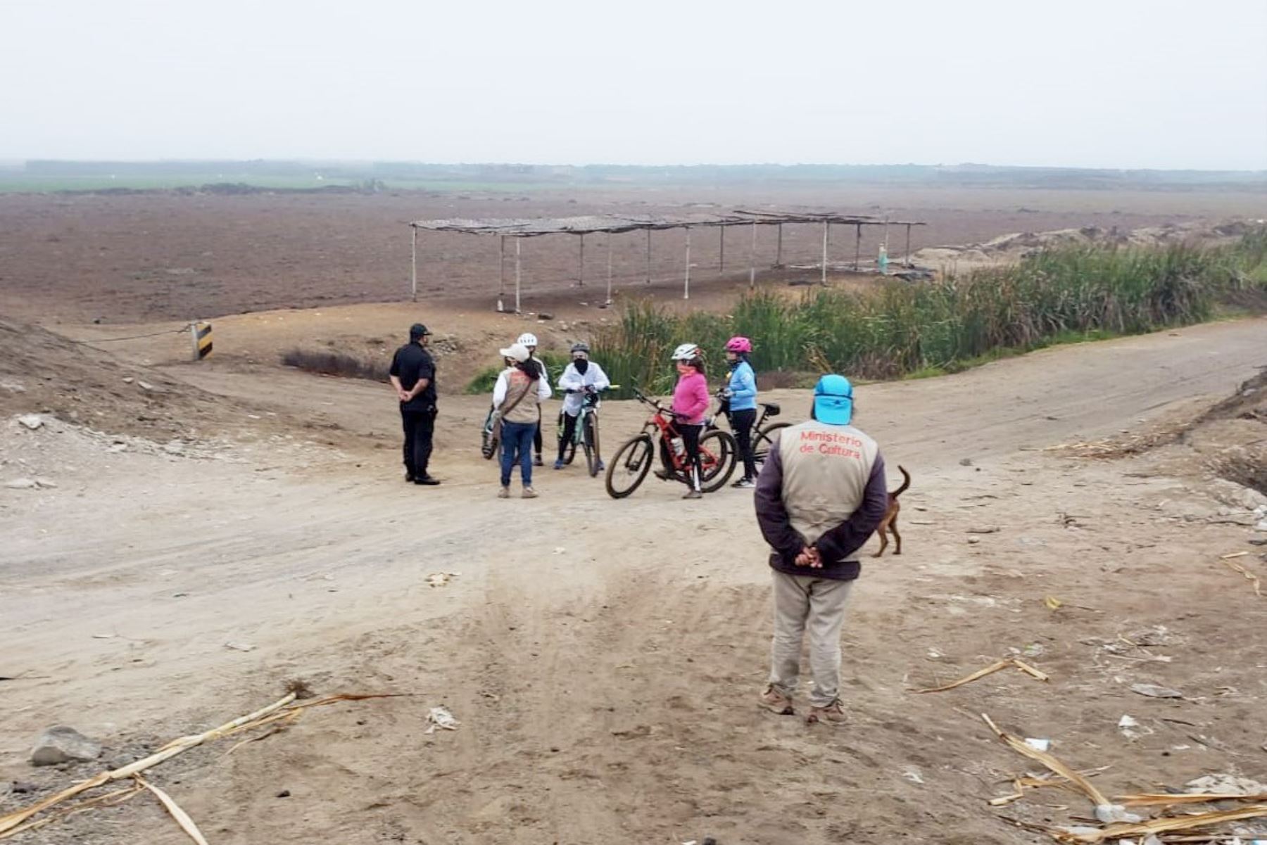 Ocho personas manejaban bicicleta en zona intangible de Chan Chan