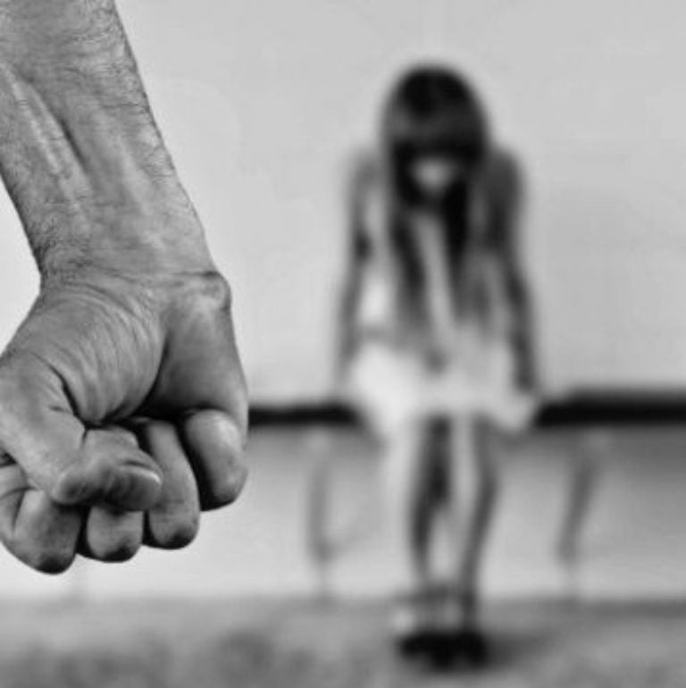 Padres de familia serán condenados por maltrato a su menor hija