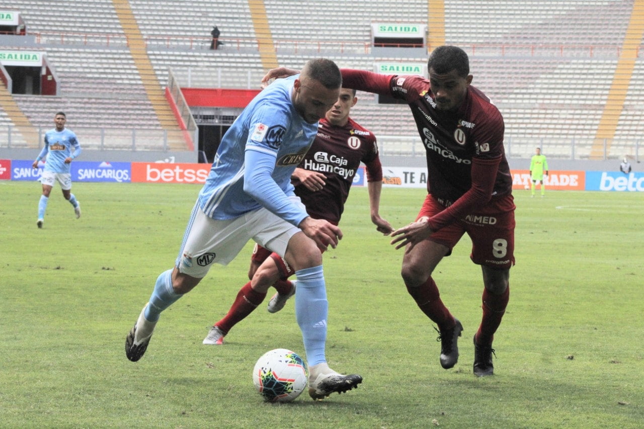 Se tumbaron al líder: Universitario perdió 0 – 1 ante S. Cristal