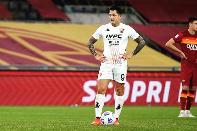 GIANLUCA LAPADULA: CERCA DE SER EL NUEVE DE LA SELECCIÓN PERUANA