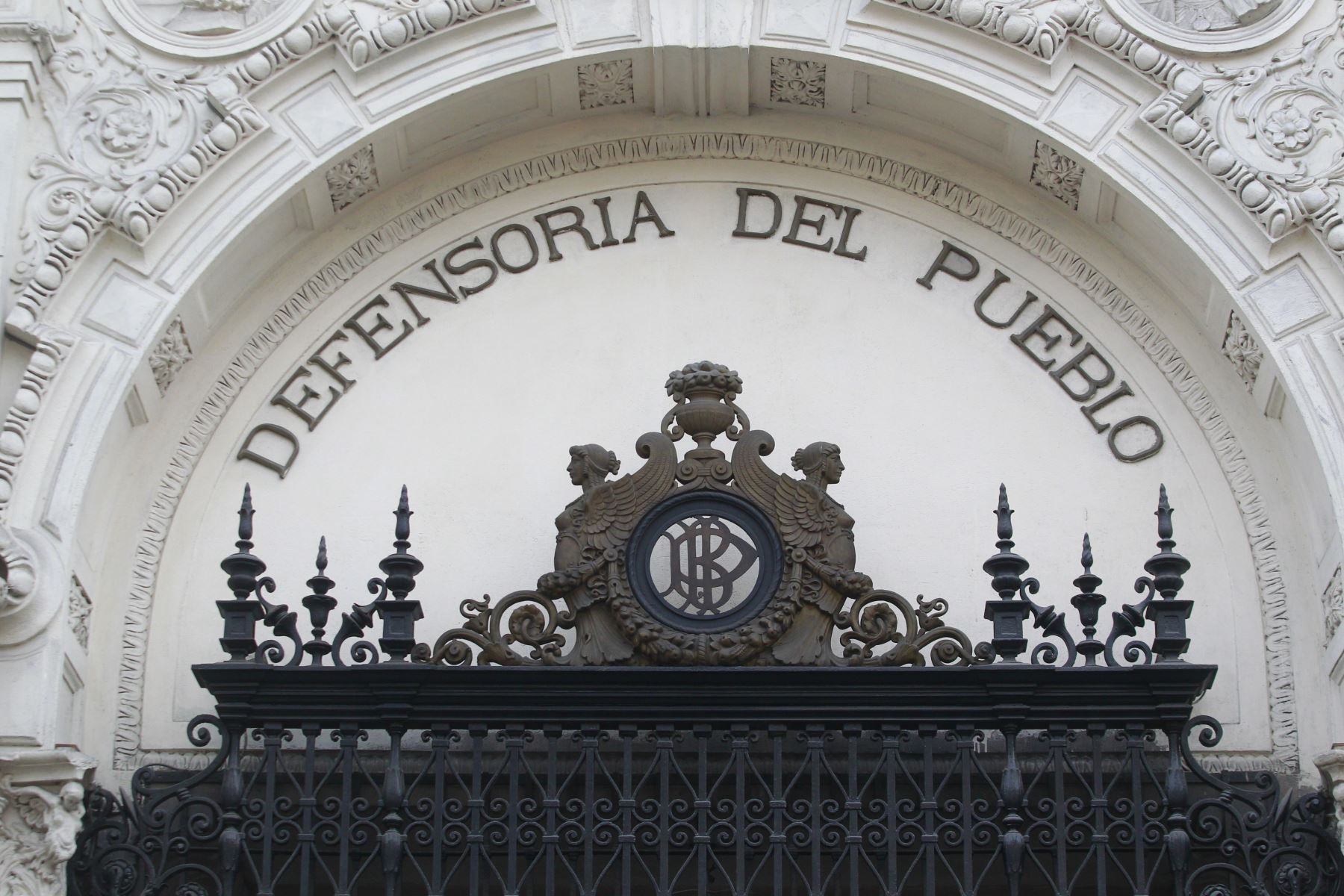 Demanda competencial: Defensoría del Pueblo lamenta decisión de TC sobre figura de vacancia presidencial