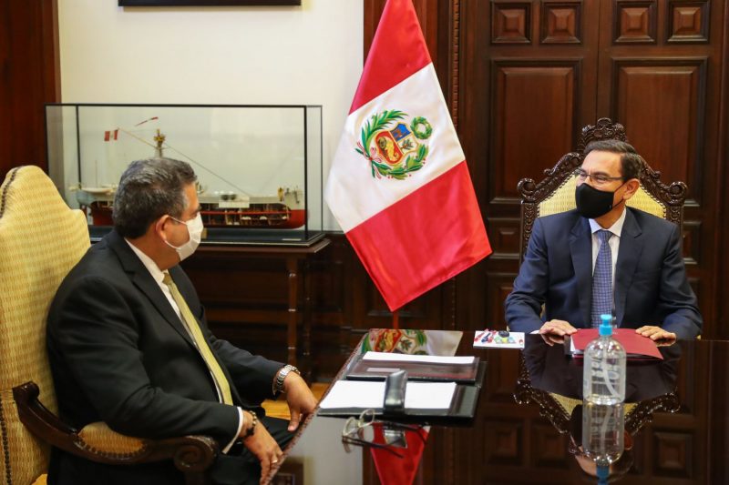 Martín Vizcarra  mencionó que el día lunes irá al Congreso para sustentar que la vacancia no procede