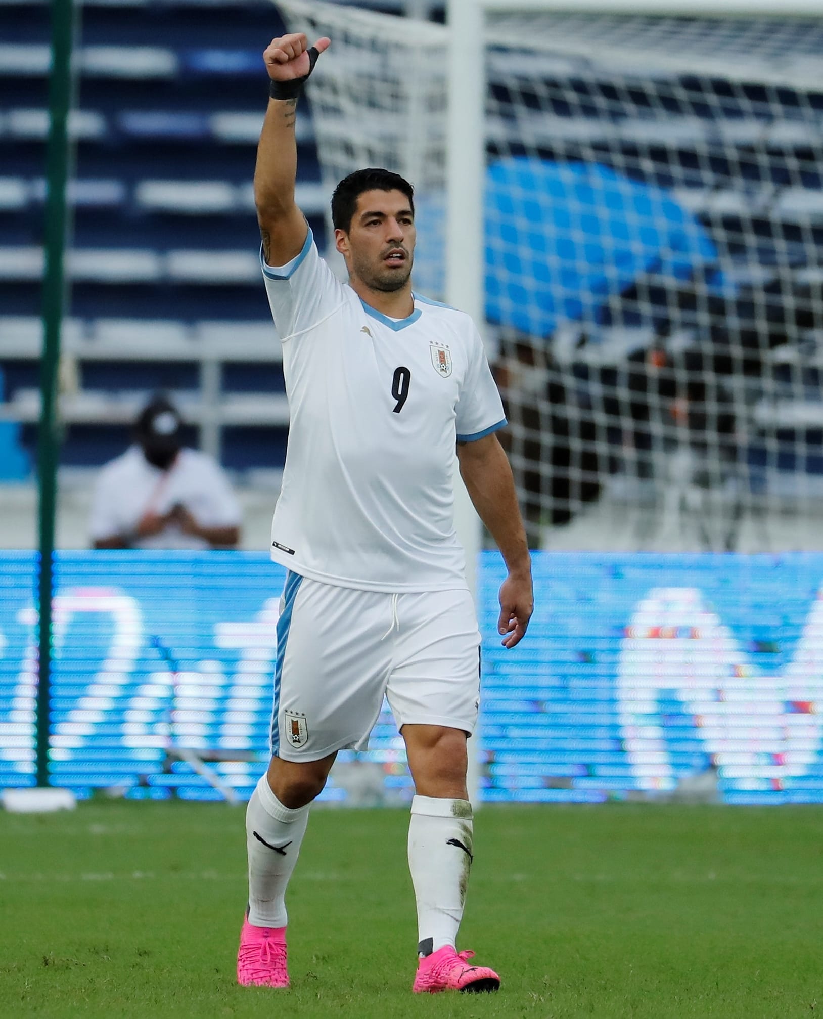 Festéjalo Charrúa: Uruguay derrotó de visita por 3 a 0 ante Colombia