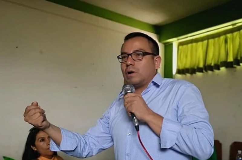 Lenin Bazán: “Mi voto fue contra la corrupción y lucharemos por una nueva Constitución”