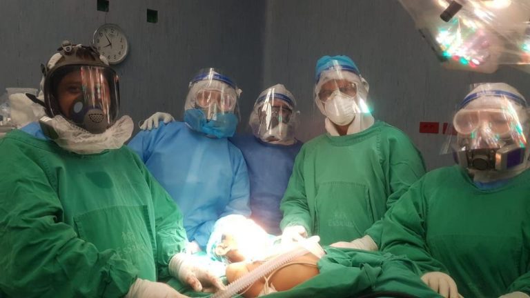 Realizan primera operación en el rostro a niño de 7 años tras grave accidente