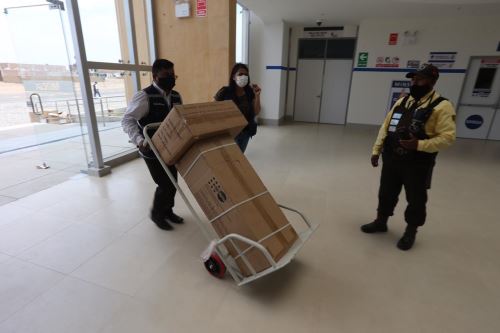 Supervisan traslado del personal de salud al nuevo Hospital de Pacasmayo