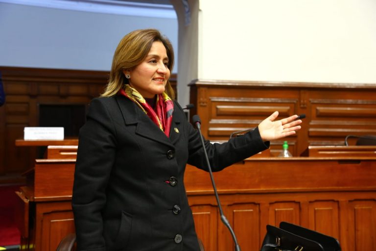 Tania Rodas sobre Manuel Merino: «el pueblo perdió un gran presidente»