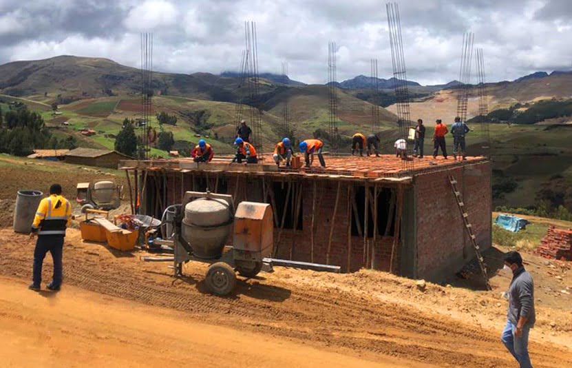 Huamachuco: nueve hermanos huérfanos se benefician con la construcción de una vivienda