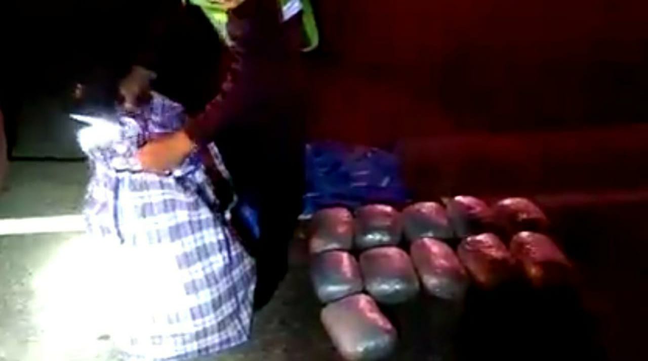 La Libertad: incautan 21 paquetes de marihuana en un vehículo