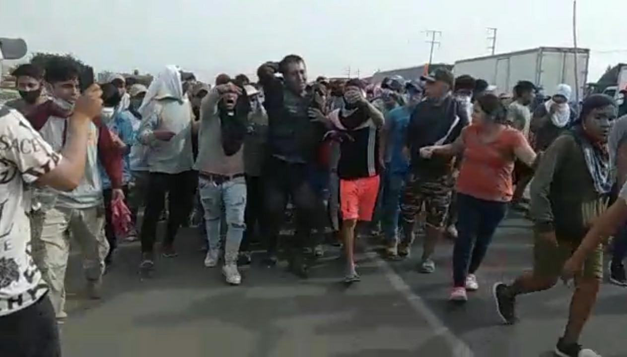 Paro agrario: manifestantes retienen a efectivo policial en Virú