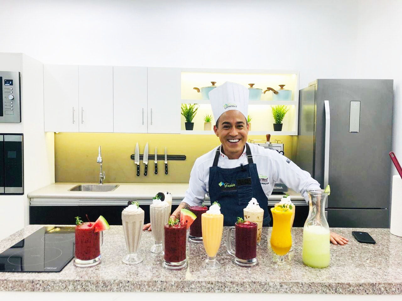 Realizan taller virtual de cocina saludable para padres y niños