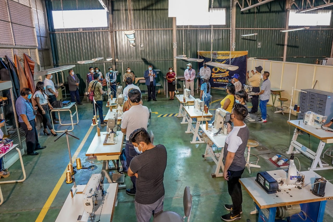Entregan 285 mil soles para reapertura de programa de capacitación en cuero y calzado en El Porvenir