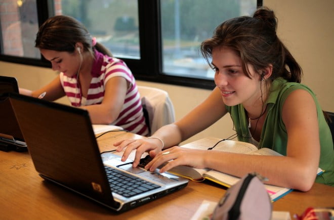 Más de 120 mil universitarios accederán a internet gratuito