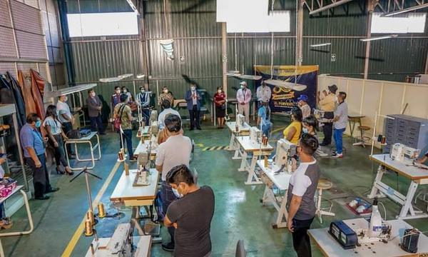 El Porvenir: Zapateros esperan Salvaguarda arancelaria