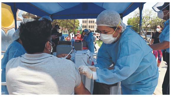 La Libertad : 25 mil vacunas que llegarán a la región La Libertad serán para personal de salud