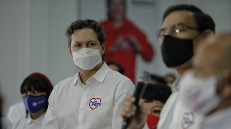 Daniel Salaverry sobre vacuna a Martín Vizcarra: «Me enteré cuando salieron las noticias»