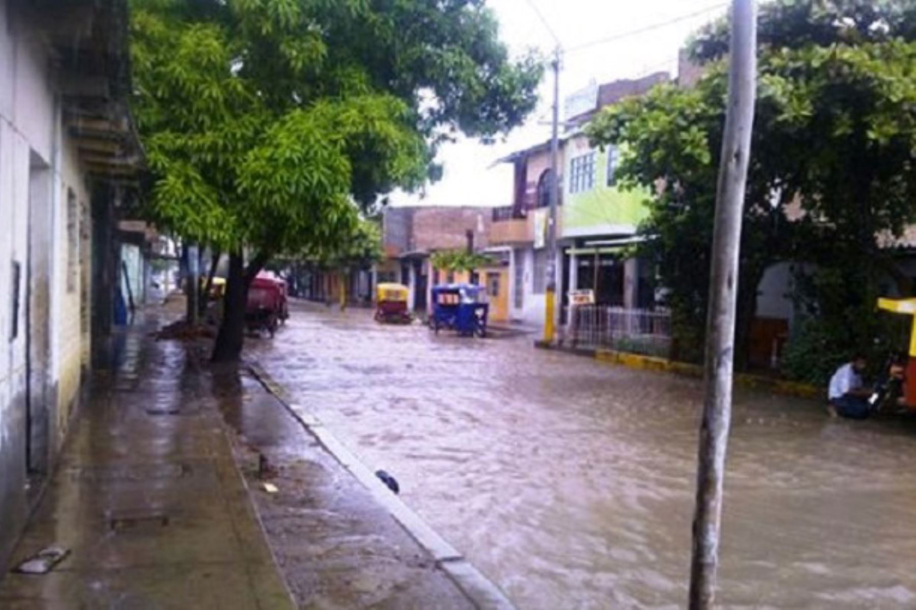 ¡Alerta roja en la Costa y Sierra norte! Fuertes lluvias caerán desde este mediodía