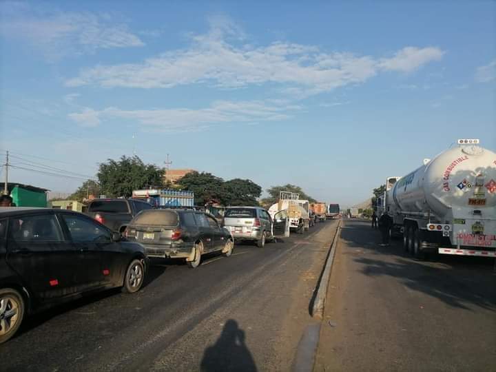 Paro indefinido de transportistas a nivel nacional