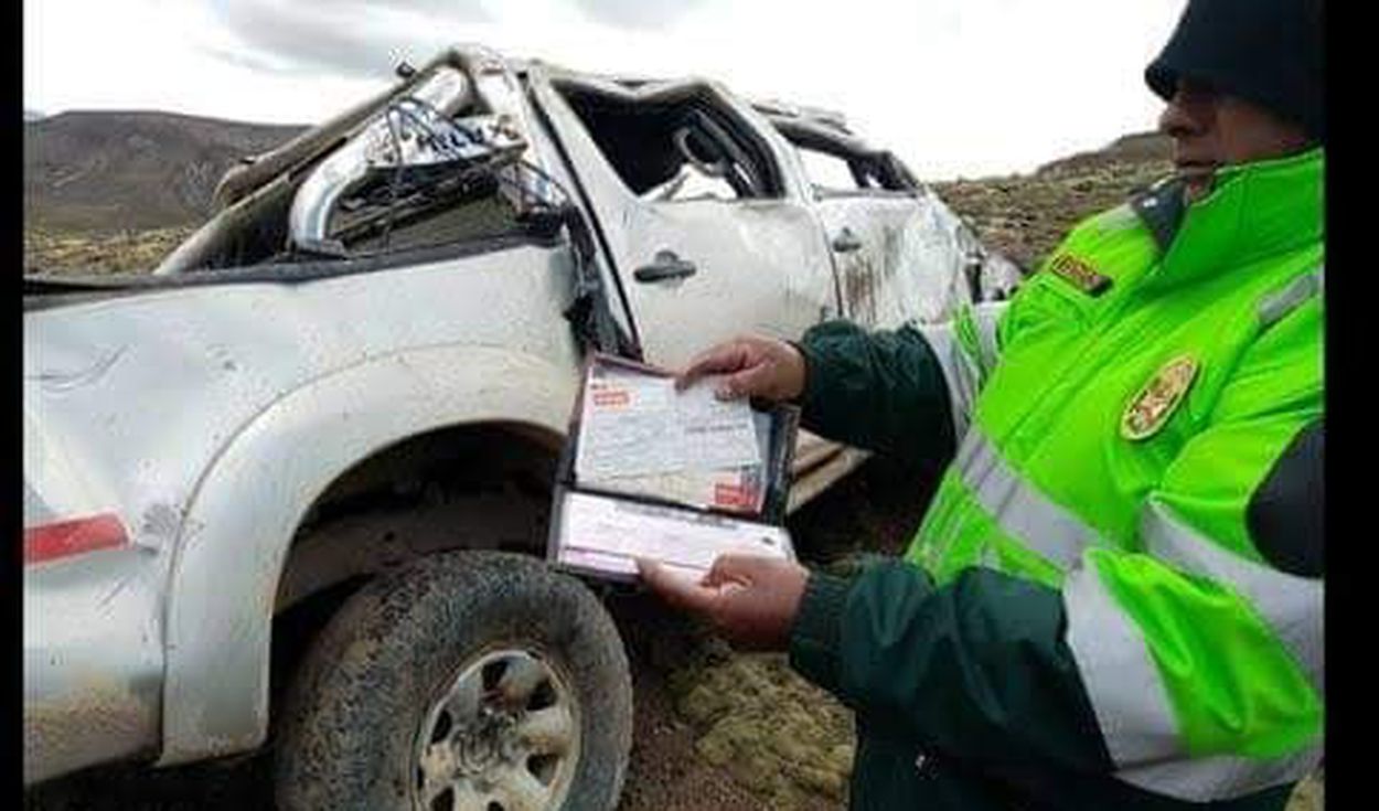 La Libertad: Volcadura de camioneta deja dos heridos en sector La Pata de Gallo