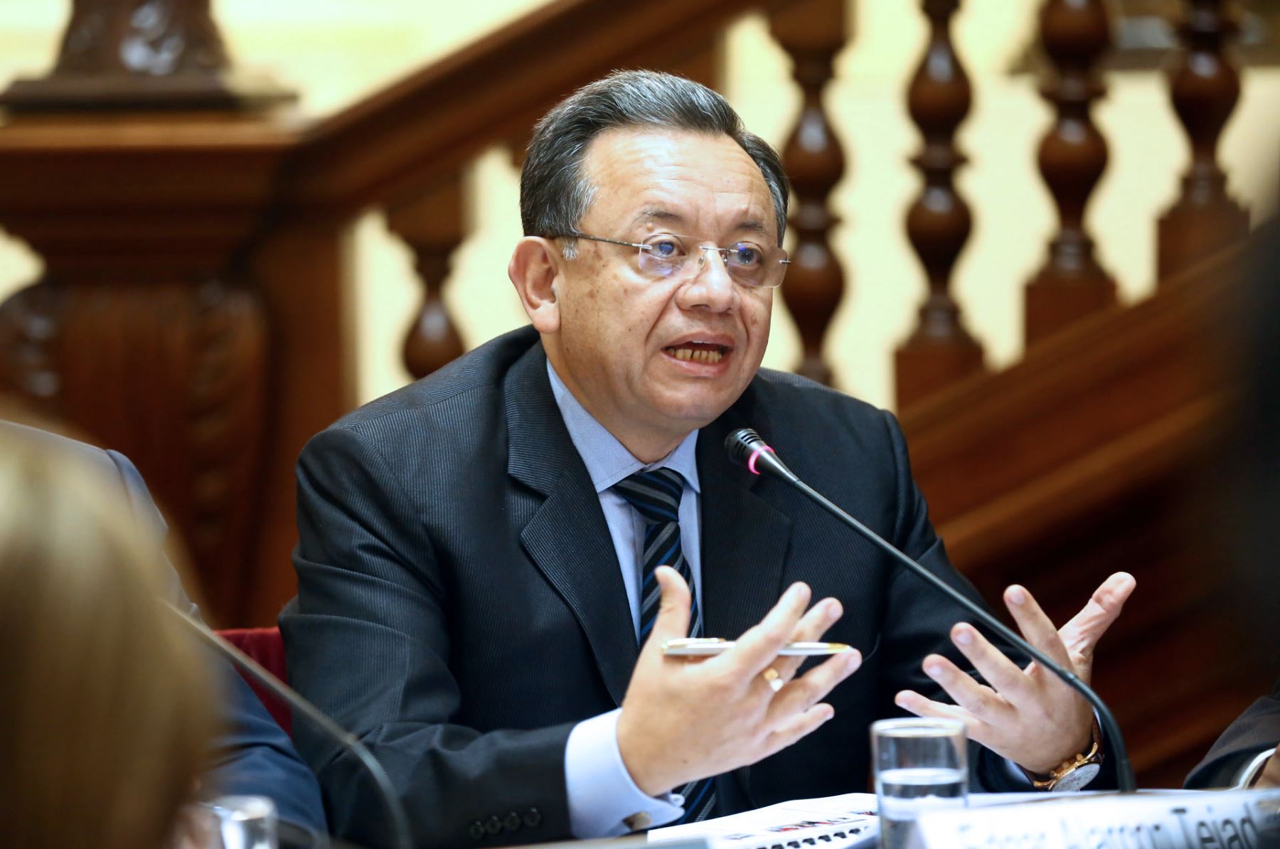 Congreso de la República aplaza denuncia constitucional contra Alarcón