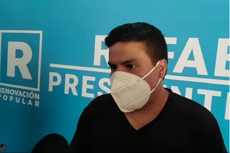 Diego Bazán: “Espero que después no haya sorpresas donde otros candidatos aparezcan con mayor votación”