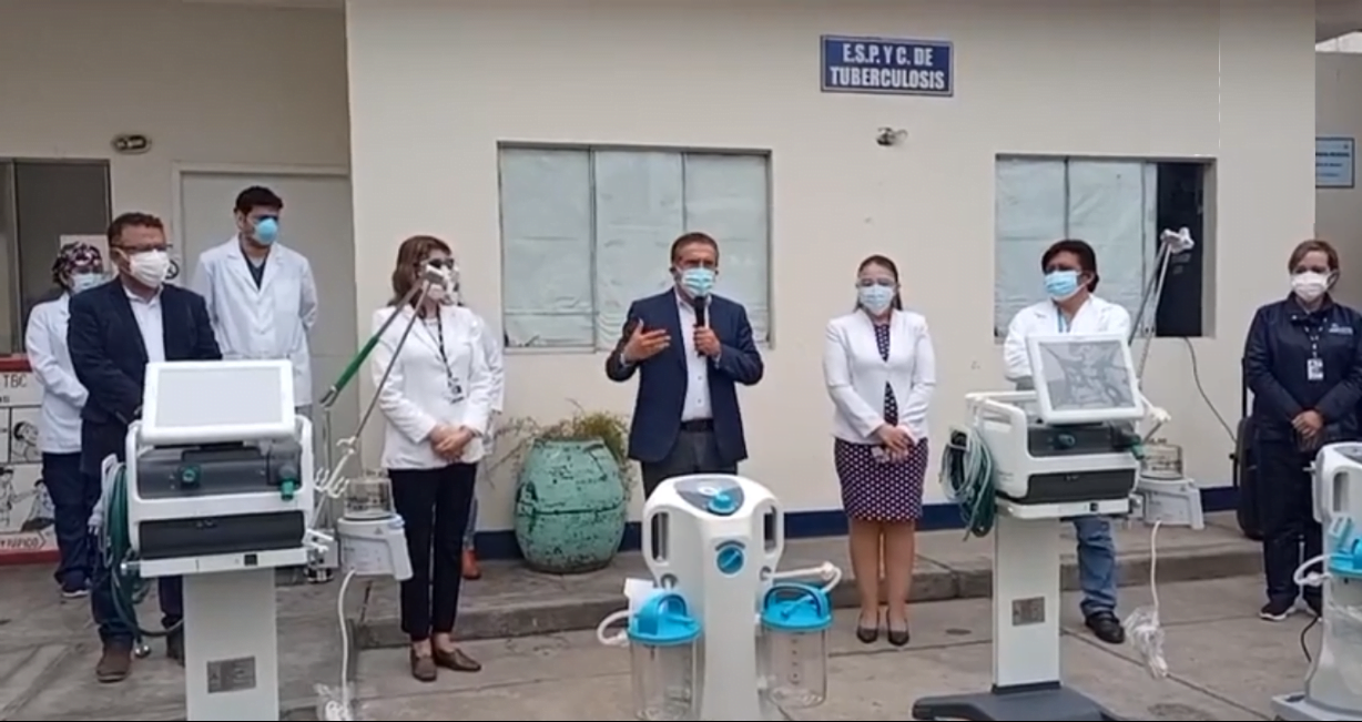 Gobierno regional entrega kits UCI en Hospital Belén