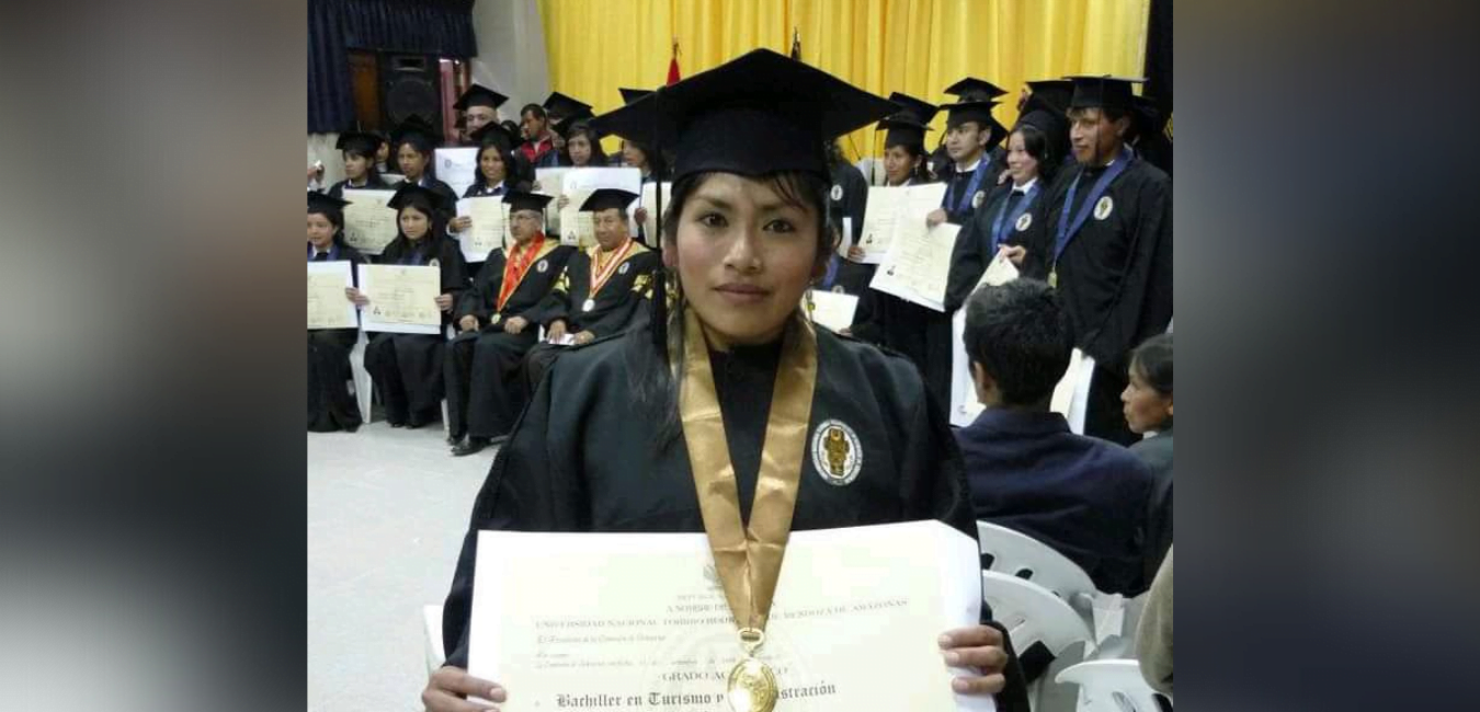 Milena Weepi: primera mujer awajún en graduarse como doctora en educación