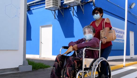 Afiliados de EsSalud:  Nuevo  padrón para la vacunación con la segunda dosis