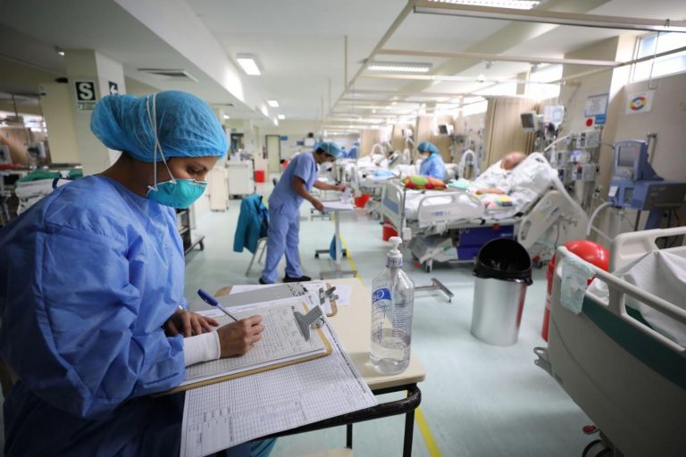 Solo quedan 44 camas hospitalarias pero sin oxígeno en La Libertad