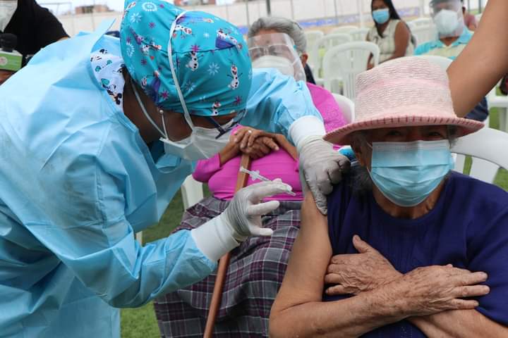 La Libertad: Inició vacunación con segunda dosis a adultos mayores
