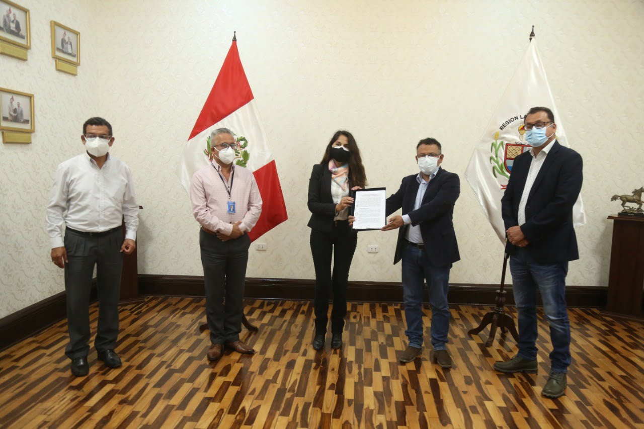 La Libertad: Gobierno Regional y empresa azucarera firman convenio para poner en uso planta de oxígeno medicinal en Ascope