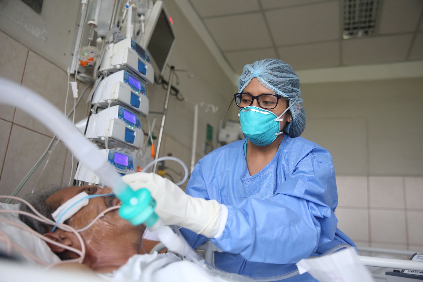 Gobierno autoriza afiliar al SIS a todo peruano que no cuente con seguro de salud