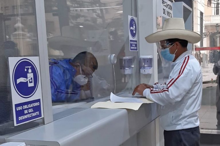 Pedro Castillo pide pronunciamiento de la Defensoría tras amenaza de muerte