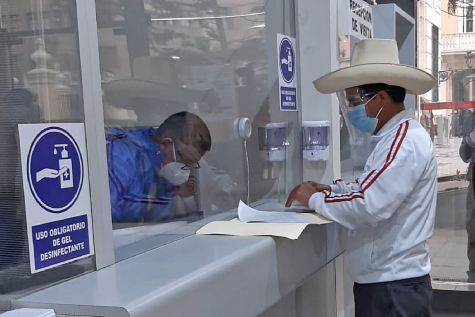 Pedro Castillo pide pronunciamiento de la Defensoría tras amenaza de muerte