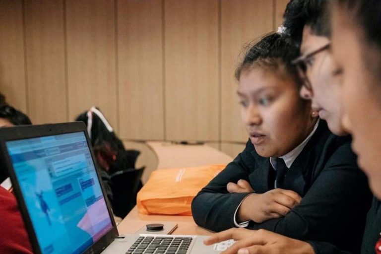 Evento virtual busca acercar a escolares a las carreras de ciencia y tecnología
