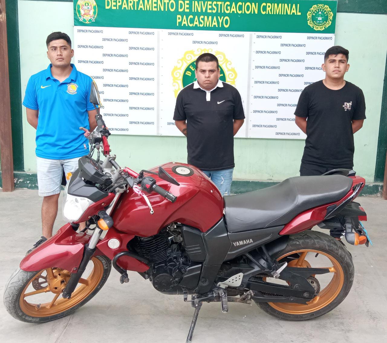 La Libertad: PNP capturó a tres sujetos que robaron celulares en una tienda