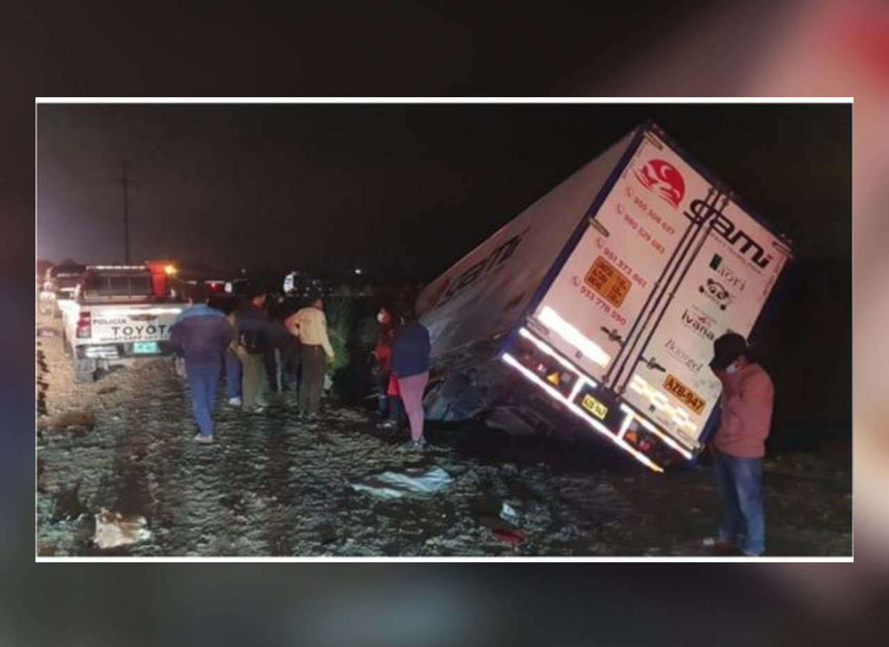 La Libertad: trágico accidente entre un automóvil y un camión deja dos muertos