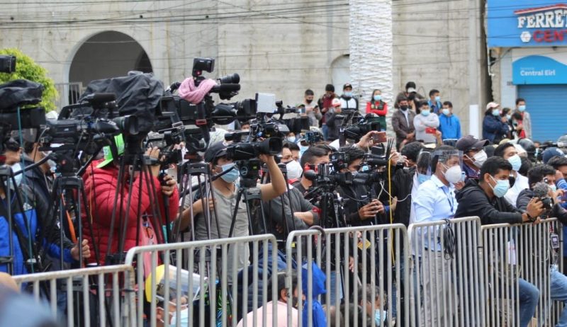 La Libertad: Decano del Colegio de Periodista exige vacunas para el personal de prensa