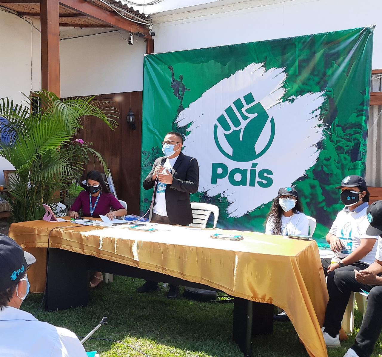Congresista Lenin Bazán deslinda de Frente Amplio y crea movimiento político
