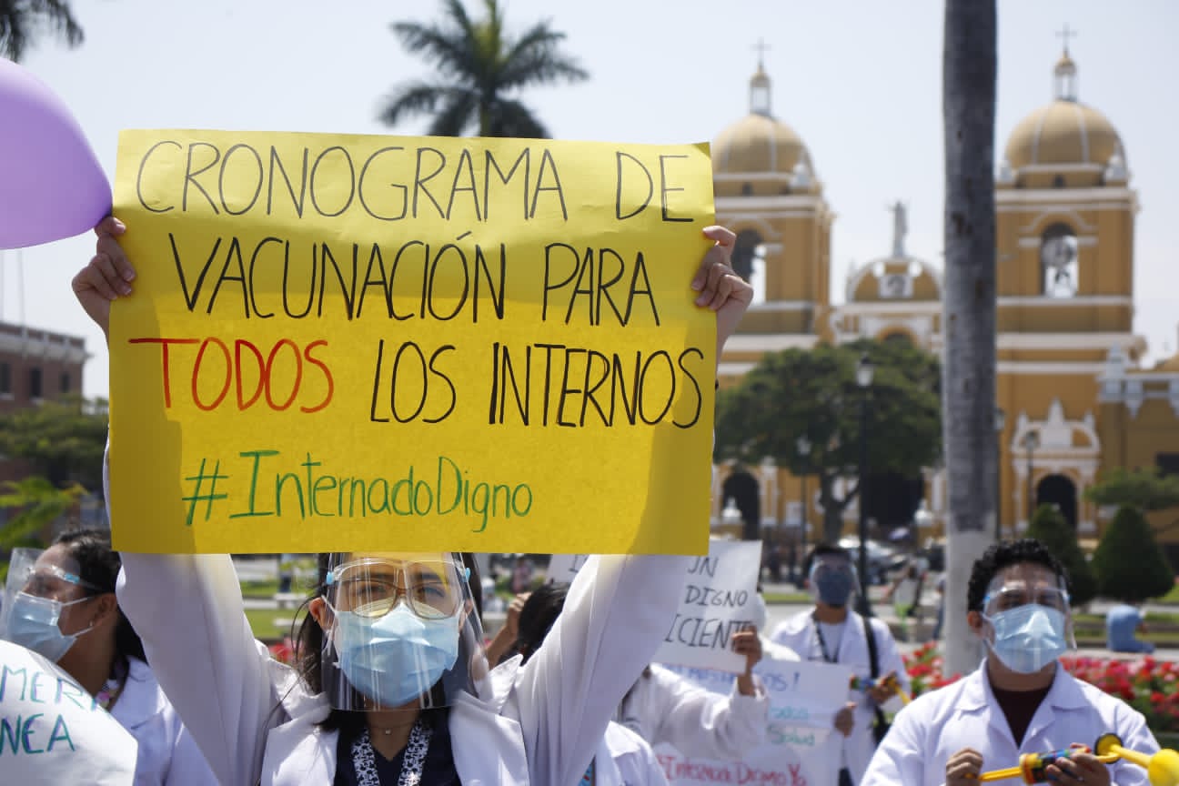 Mañana 762 internos de medicina serán vacunados contra la covid-19