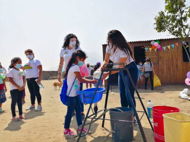 Huanchaco: cuarenta niños del relleno sanitario El Milagro son beneficiados con educación gratuita
