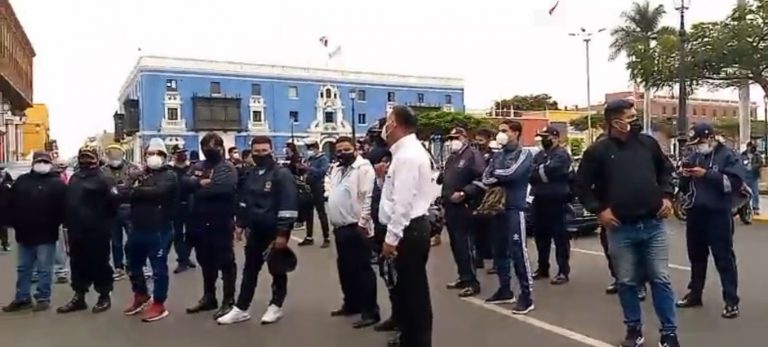 Seguridad Ciudadana ya no fiscalizará al comercio informal hasta ser vacunados